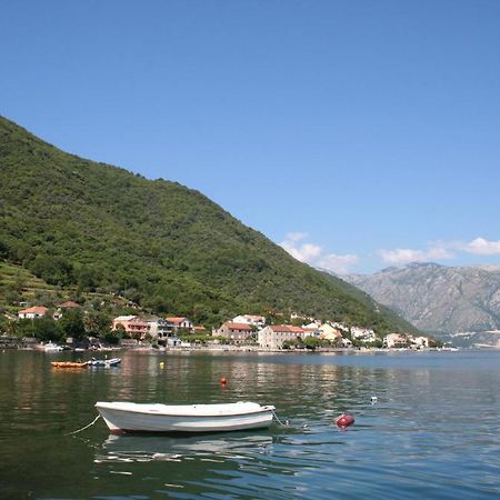 Apartments Penovic Котор Екстер'єр фото